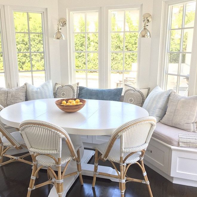 6 Tips For Creating A Comfortable Breakfast Nook